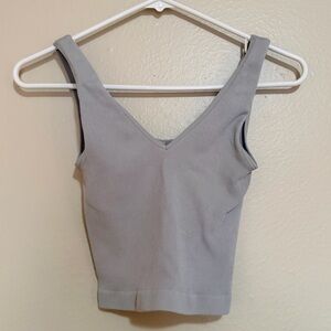 By Together Light Gray V-Neck Ribbed Cropped Tank Top S/M
